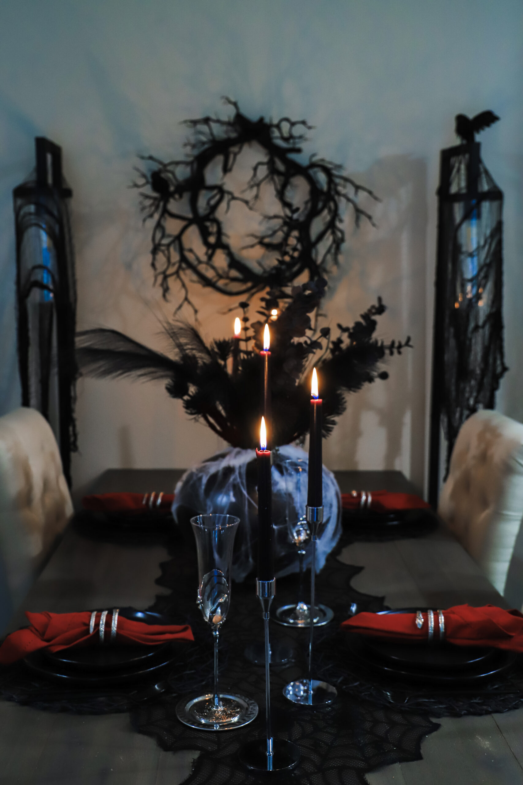 Frightfully Chic Halloween Tablescape - IsabelxMarie